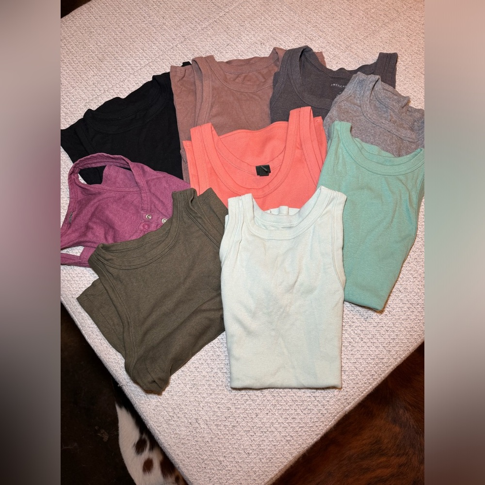 Women’s Tank Tops